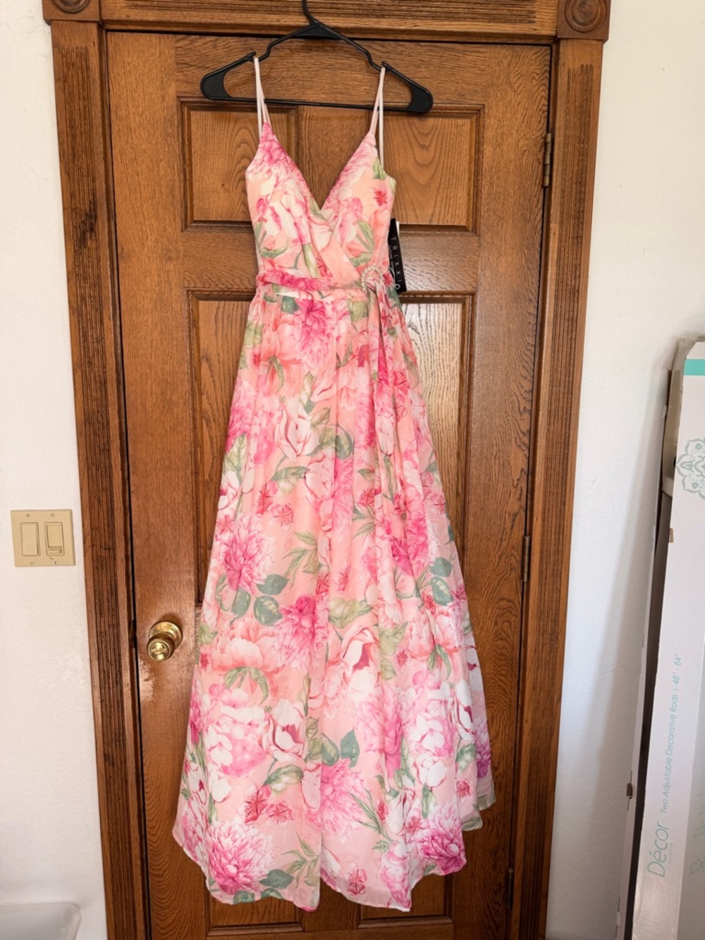 Trixxi Pink Floral Belted Maxi Dress